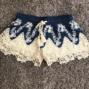 Shorts size medium women